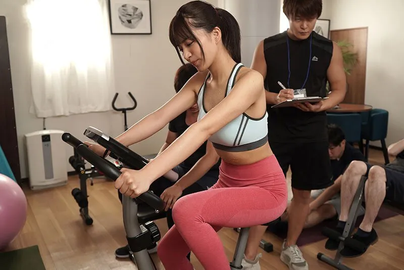 Nhìn thấy người yêu cũ ngày càng ngon, anh pt gym dùng clip năm xưa tống tình